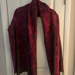 Elegant Paisley Scarf in Rich Red and Black